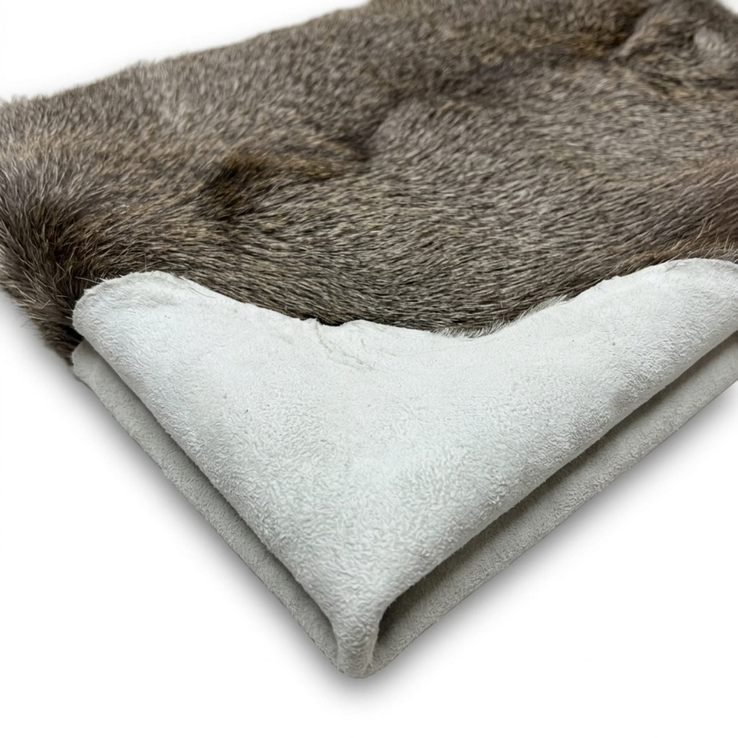 Elk Hide Rug | Icelandic Hair - On – Natural 4.5 x 3.5 Ft - Hides & Leathers - Rug