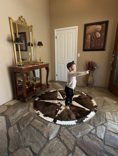 Round Western Rug - Cowhide Star & Edge, Bison Fill (Tricolor) - Hides & Leathers - Cowhide Rugs